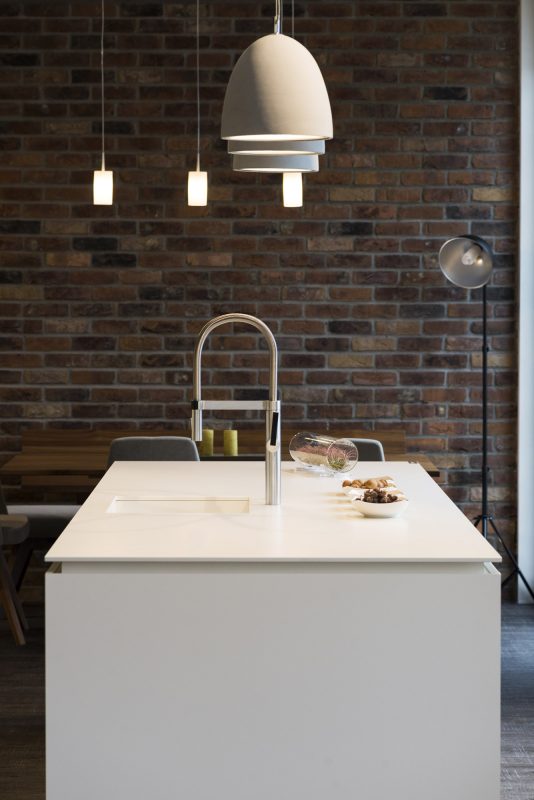 Titanium white (Photo ID: 19189)