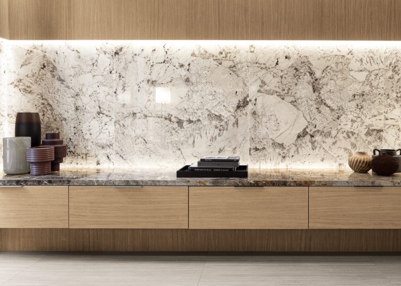 Woodstone – Mulberry (furniture) & Maple (floor) 42214