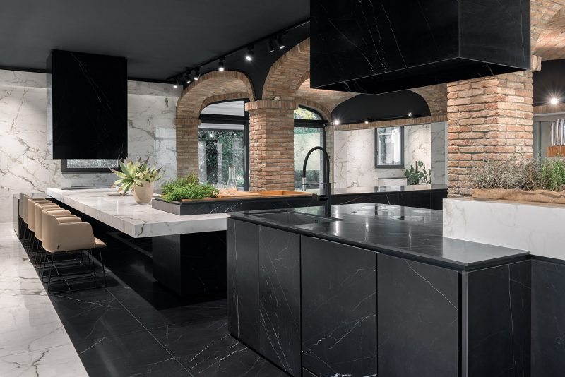 Grandi Marmi – Nero Marquina 14072
