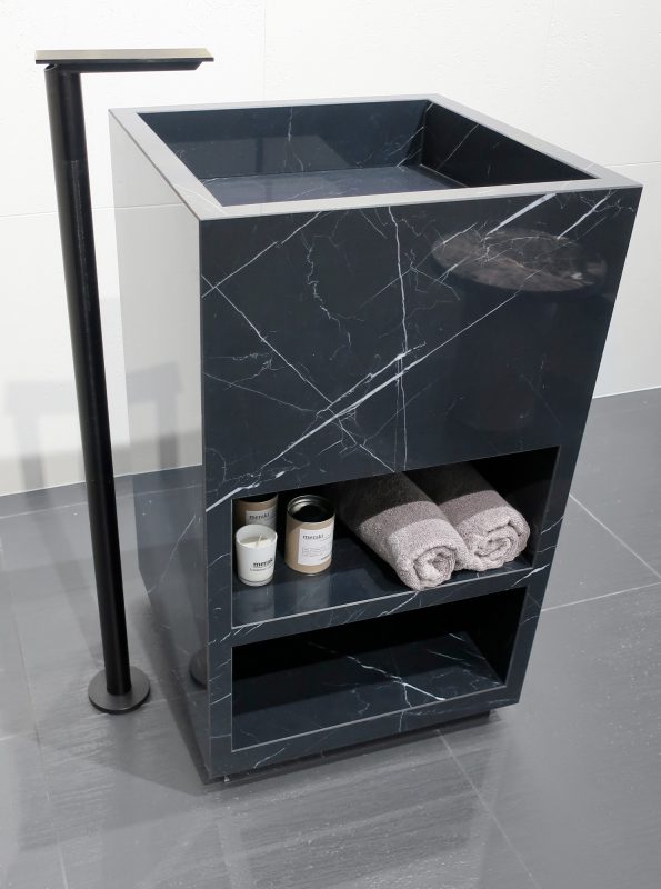 Grandi Marmi – Nero Marquina 13924