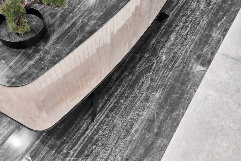 Royal Stone – Nero Port (Photo ID: 14171)