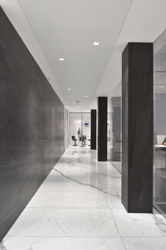 Stone Sense – Bianco Venato and Basalt Stone – Antracite Basalt 10520