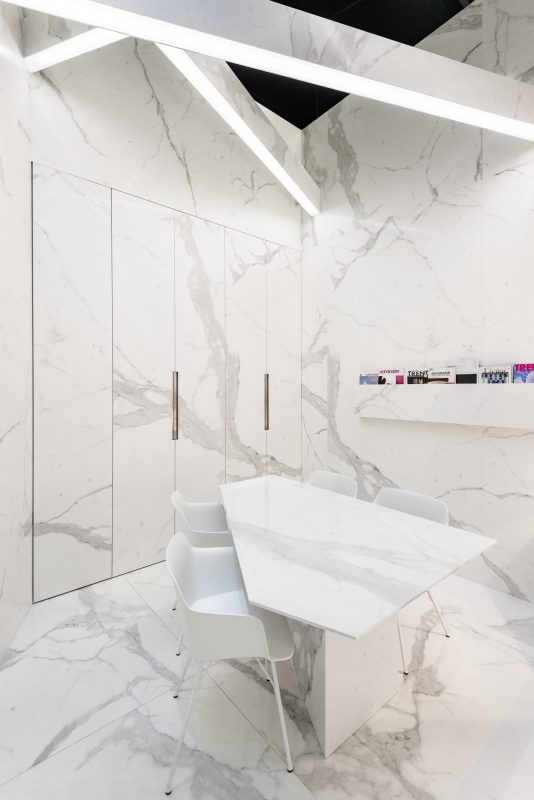 Stone Sense – Calacatta 14066