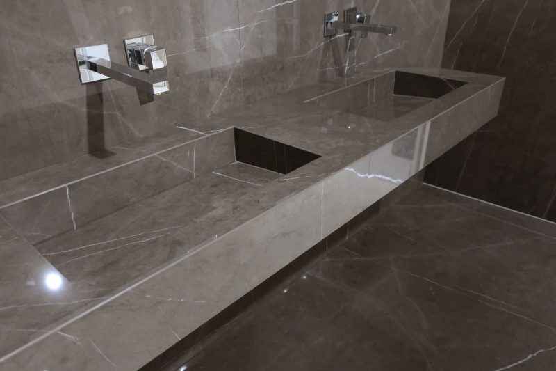 Grandi Marmi – Negresco (Photo ID: 15423)