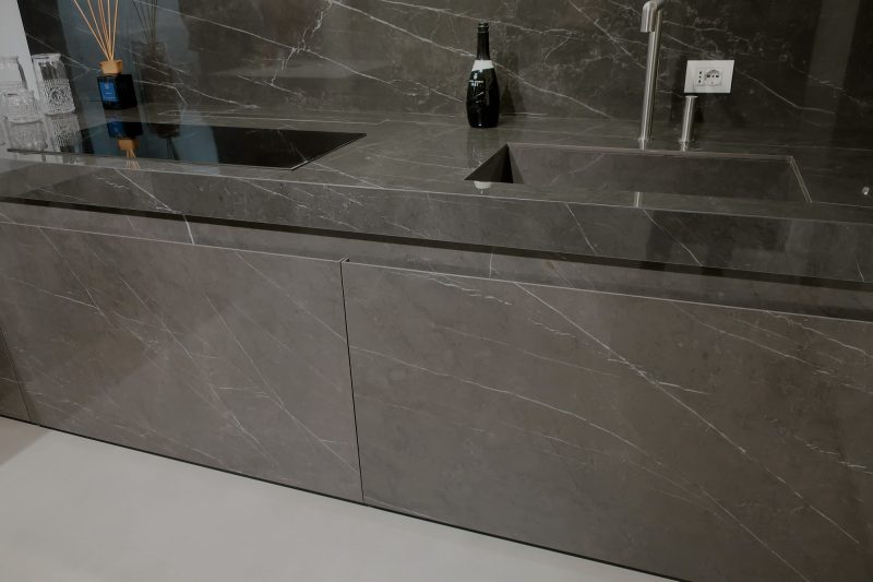 Grandi Marmi – Negresco (Photo ID: 13385)