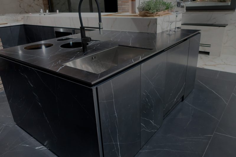 Grandi Marmi – Nero Marquina 13388