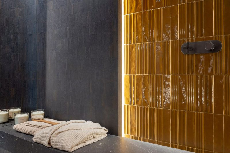 Metro Sense – Miele | Motif & Basalt – Renaissance 57721 Metro Sense – Miele | Motif & Basalt – Renaissance 57721