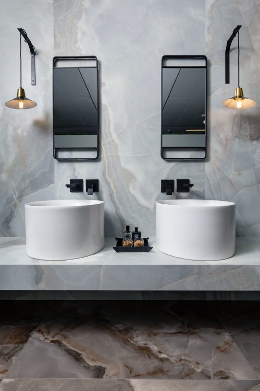 Onyx Sense – Oyster & Brown Onyx 42473