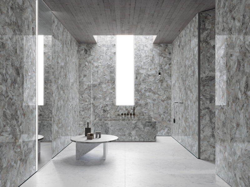 Lussoria – Smoky Quartz & Casa Dei Marmi – Delicato Bianco 20053